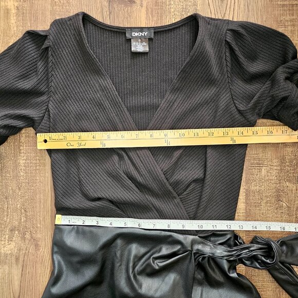 DKNY Faux PU Leather Short Puff Sleeves Mock Wrap Mini Dress US 2 - Picture 4 of 13